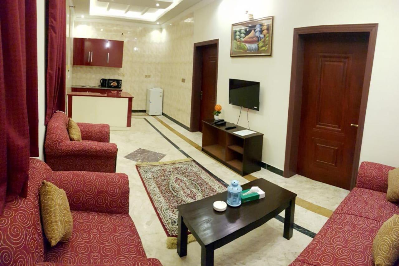Triple One Hotel Abbottabad ภายนอก รูปภาพ