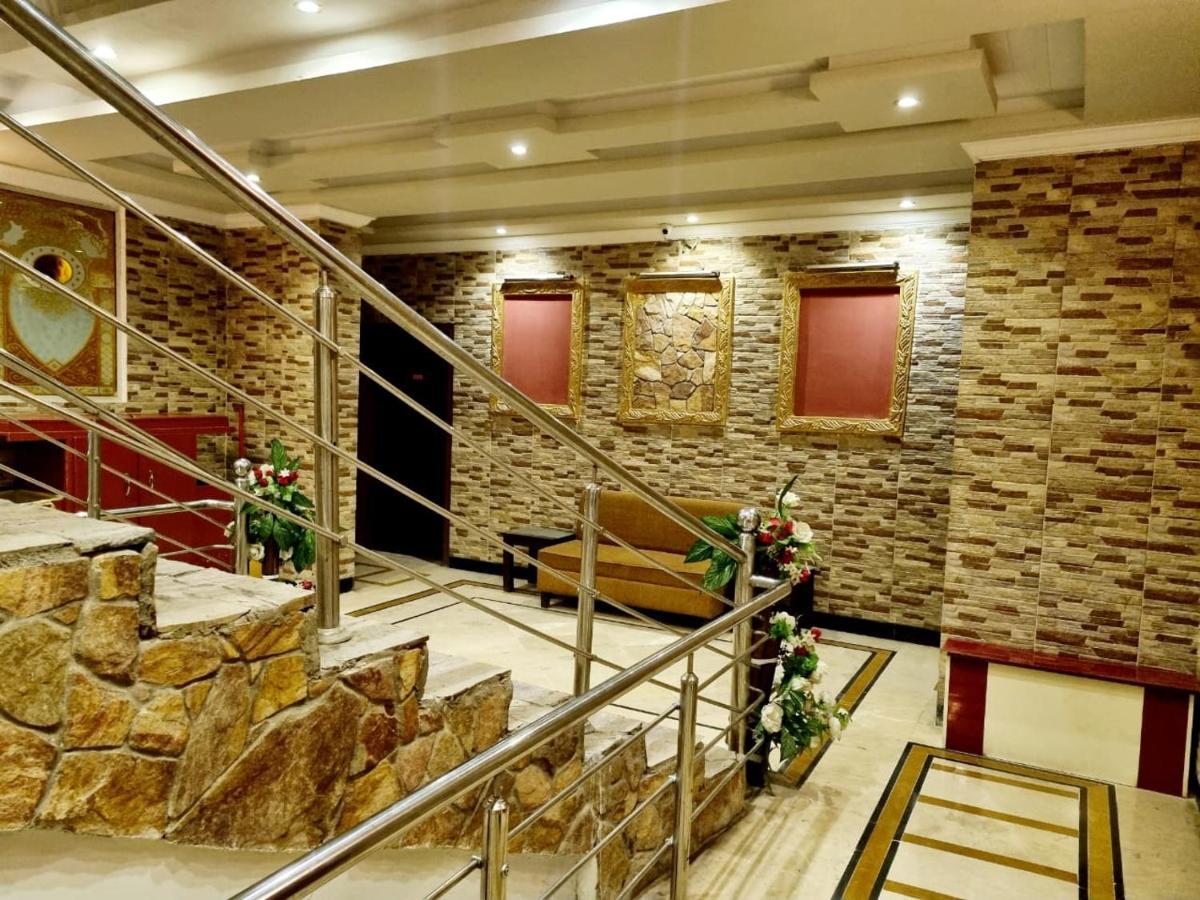 Triple One Hotel Abbottabad ภายนอก รูปภาพ